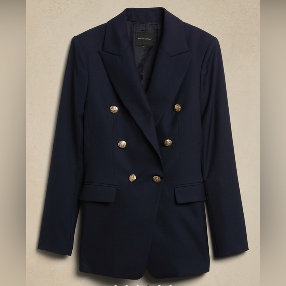 Banana Republic Blazer - Picture 3 of 8